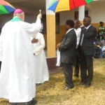 Inauguration du centre de santé mgr léonard à kinkole