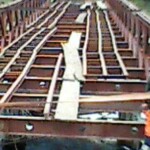 Construction métallique du lit du pont