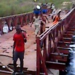 Construction métallique du lit du pont