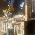 Chargement du matériel de construction