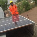Installation des panneaux solaires au centre hospitalier monseigneur léonard à kinkole
