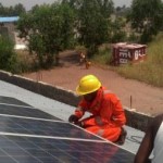 Installation des panneaux solaires au centre hospitalier monseigneur léonard à kinkole