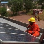 Installation des panneaux solaires au centre hospitalier monseigneur léonard à kinkole