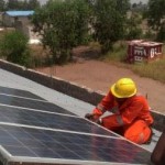 Installation des panneaux solaires au centre hospitalier monseigneur léonard à kinkole