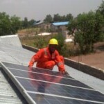 Installation des panneaux solaires au centre hospitalier monseigneur léonard à kinkole