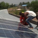 Installation des panneaux solaires au centre hospitalier monseigneur léonard à kinkole