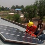 Installation des panneaux solaires au centre hospitalier monseigneur léonard à kinkole