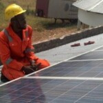 Installation des panneaux solaires au centre hospitalier monseigneur léonard à kinkole