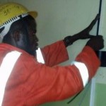 Installation des panneaux solaires au centre hospitalier monseigneur léonard à kinkole