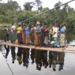 Traversée de la Lutshima avant le pont