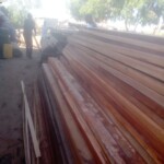 Matériel de construction de l'école primaire à Kimbulu (suite)