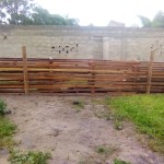 Matériel de construction de l'école primaire à Kimbulu (suite)