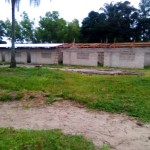 Travaux de construction de l'ecole primaire a Kimbulu