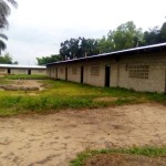 Travaux de construction de l'ecole primaire a Kimbulu