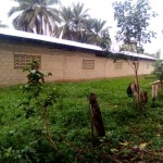 Travaux de construction de l'ecole primaire a Kimbulu