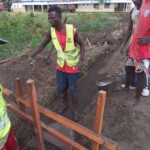 Construction de mur de la clôture de la concession du cpfo à kinkole