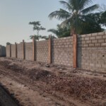 Construction de mur de la clôture de la concession du cpfo à kinkole
