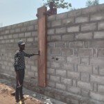 Construction de mur de la clôture de la concession du cpfo à kinkole