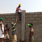 Construction de mur de la clôture de la concession du cpfo à kinkole
