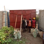Fabrication des portes métalliques et placement de ces portes
